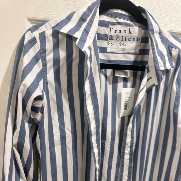 NWT Frank & Eileen blue and white button up - Picture 3 of 7